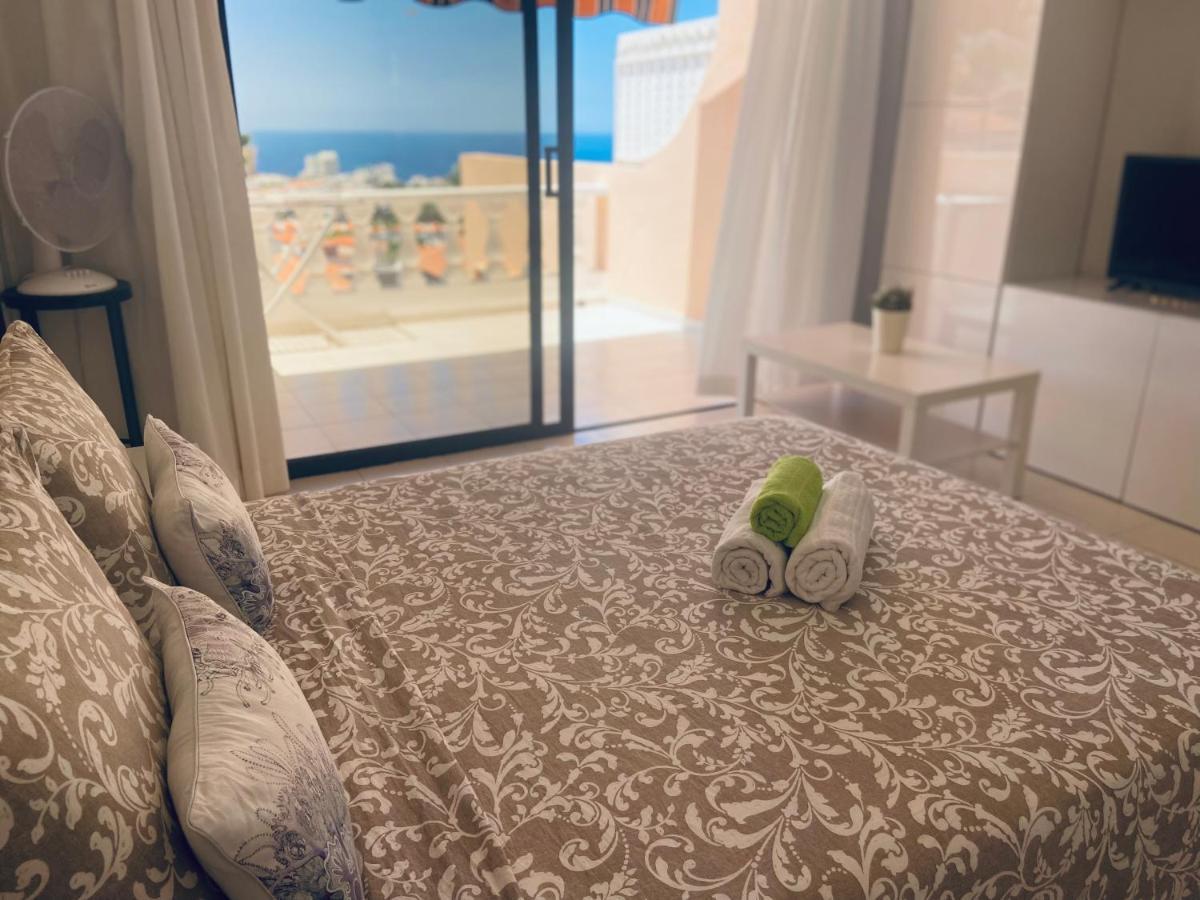 Paradise Court Адехе Екстер'єр фото