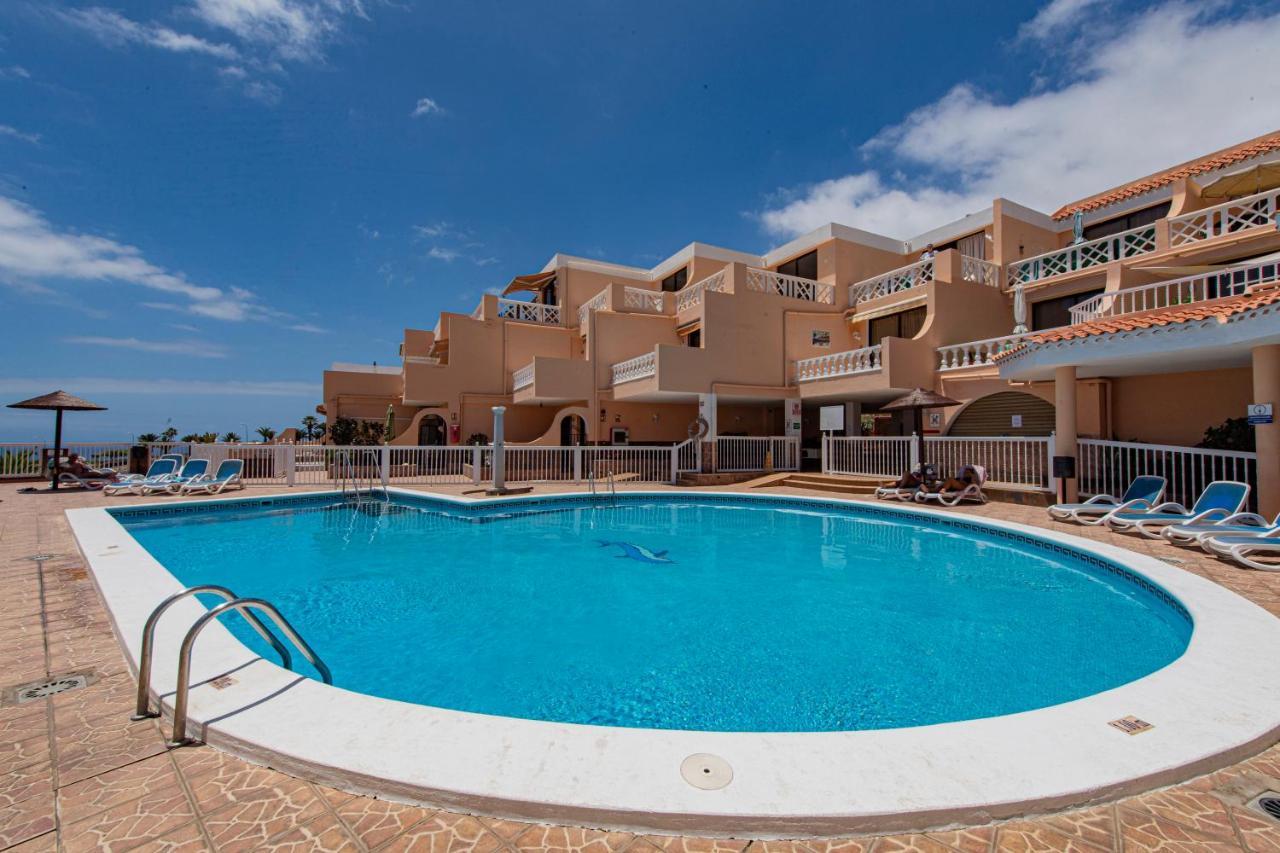 Paradise Court Адехе Екстер'єр фото